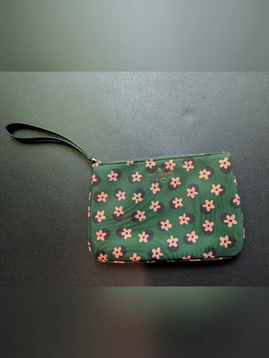 kate spade Handbags - Kate Spade Green Floral Wristlet Pouch